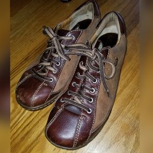 Women's Born Oxford Style Leather Lace Shoes